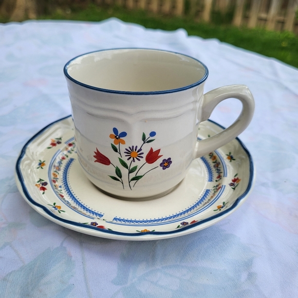 International Stoneware Floral Cup And Matching Saucer - Picture 1 of 4